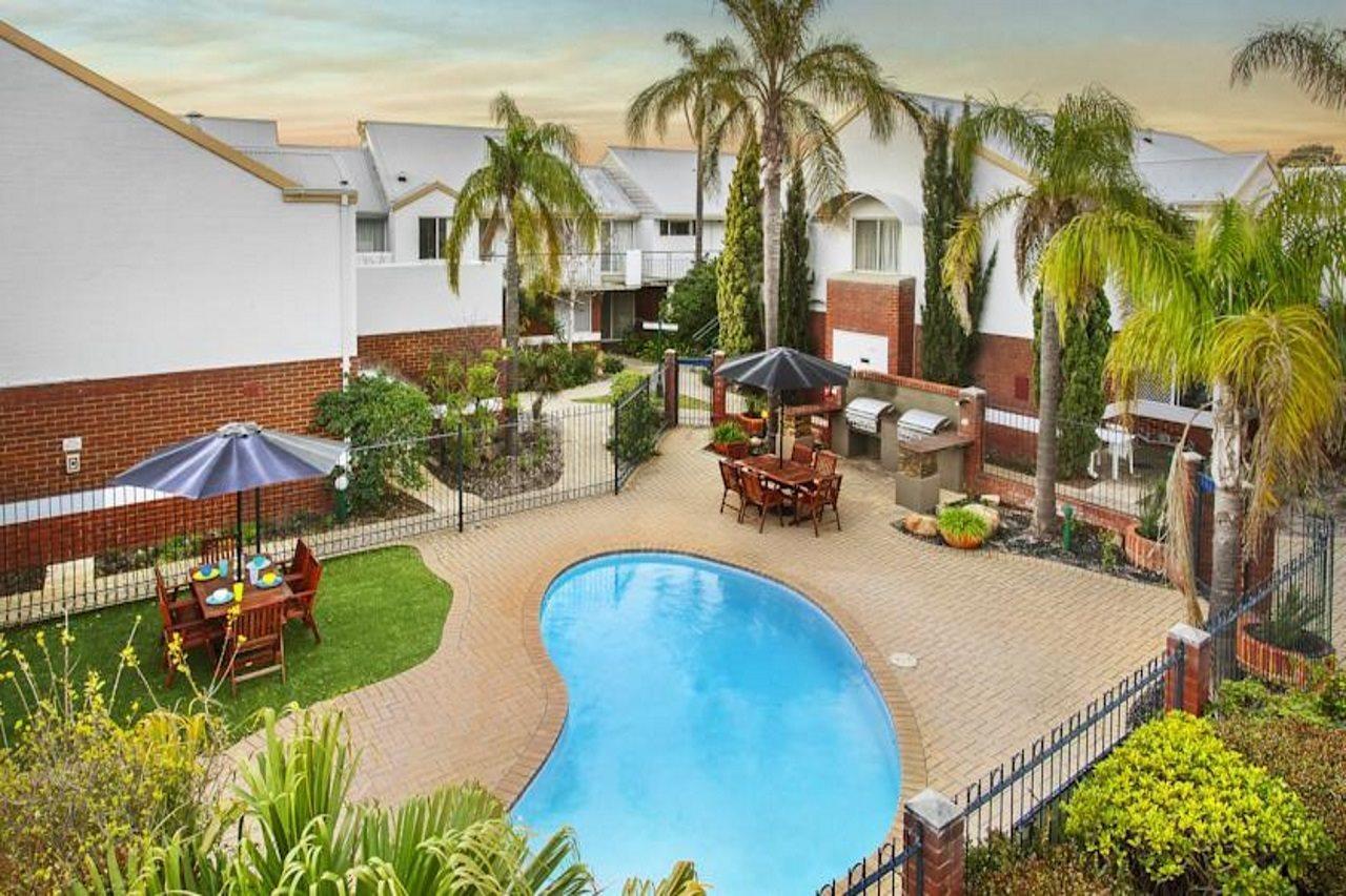 Comfort Apartments South Perth Buitenkant foto