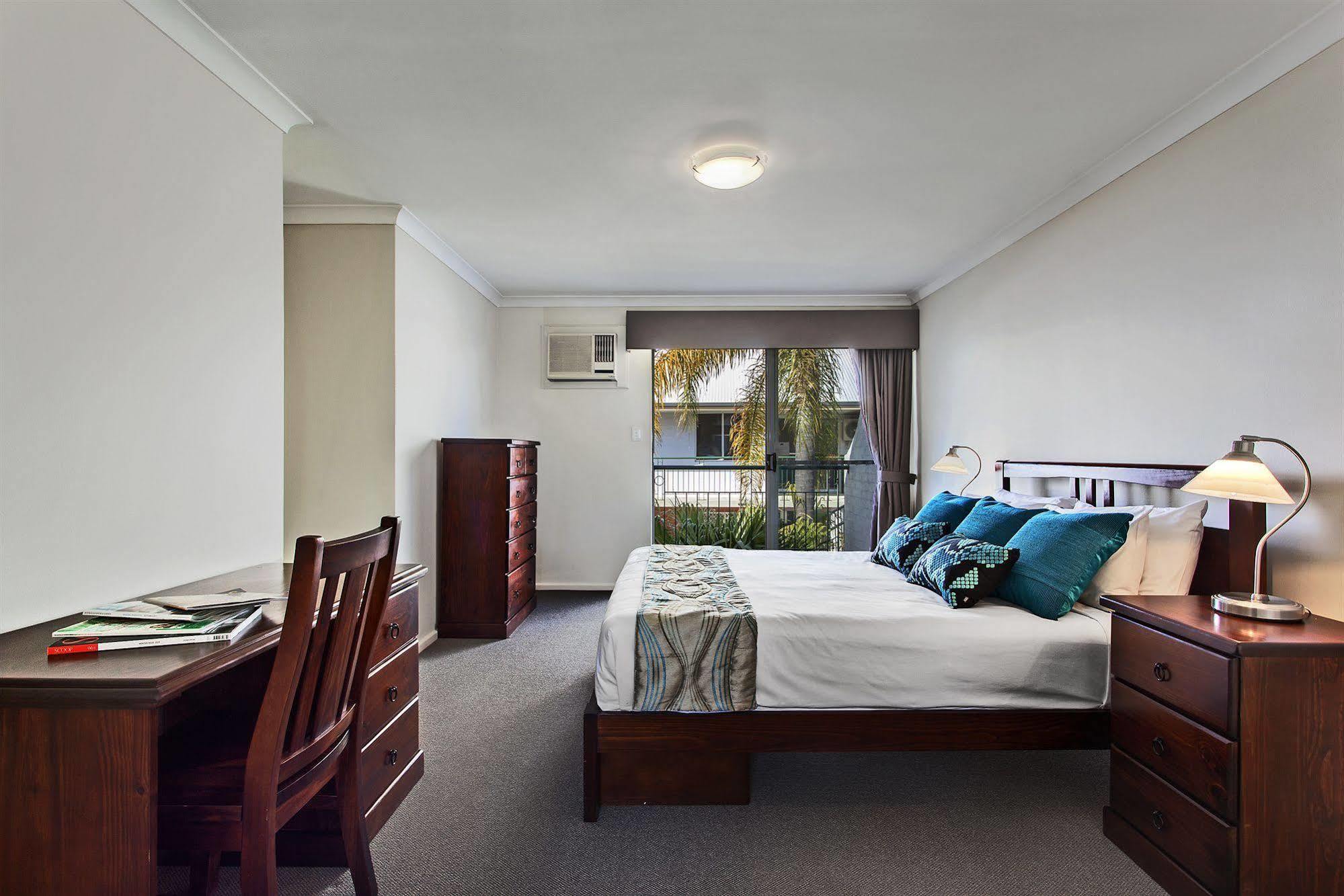 Comfort Apartments South Perth Buitenkant foto
