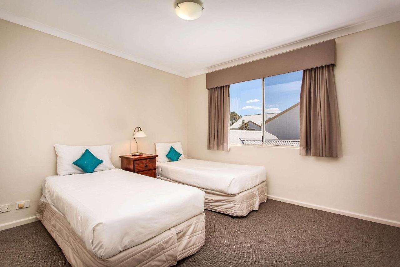 Comfort Apartments South Perth Buitenkant foto